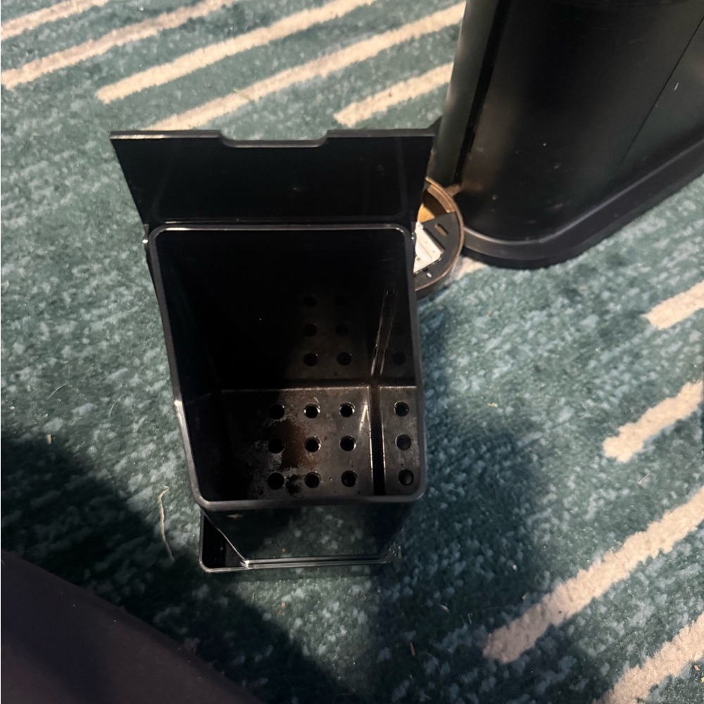 Nespresso Verturo Rose Gold and Black Coffee Maker - Picture 6 of 11